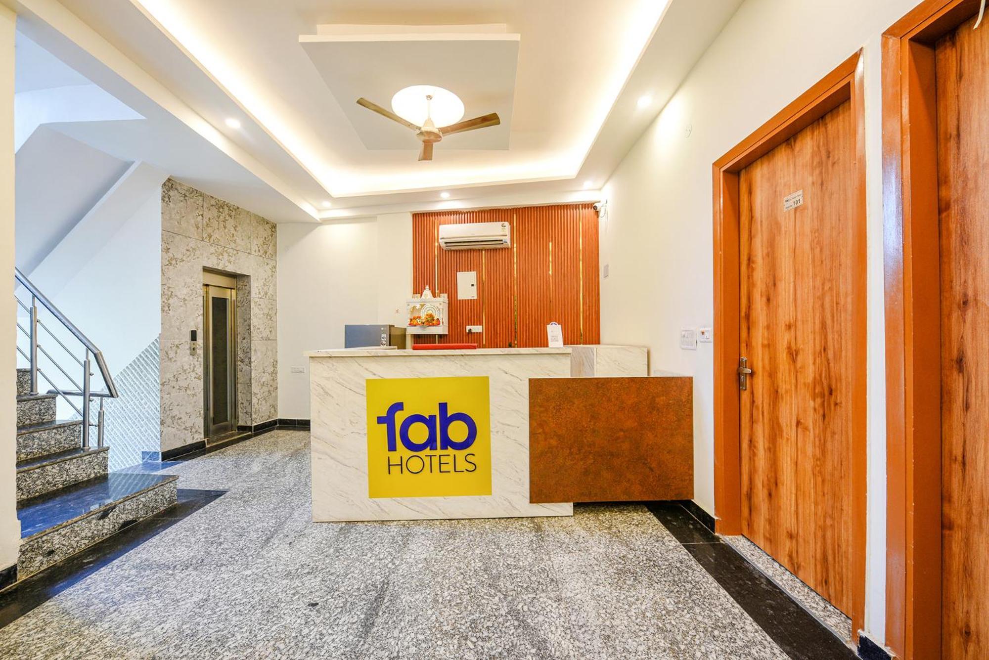 Fabhotel Shree Jii Luxury Hotel