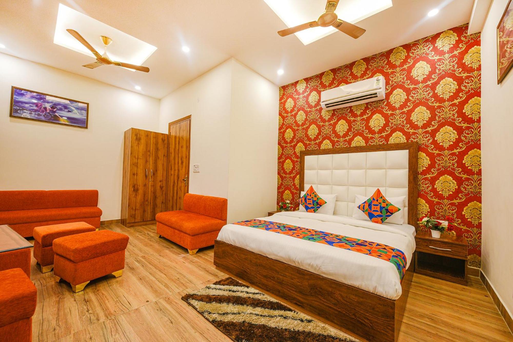 Hotel Fabhotel Shree Jii Luxury