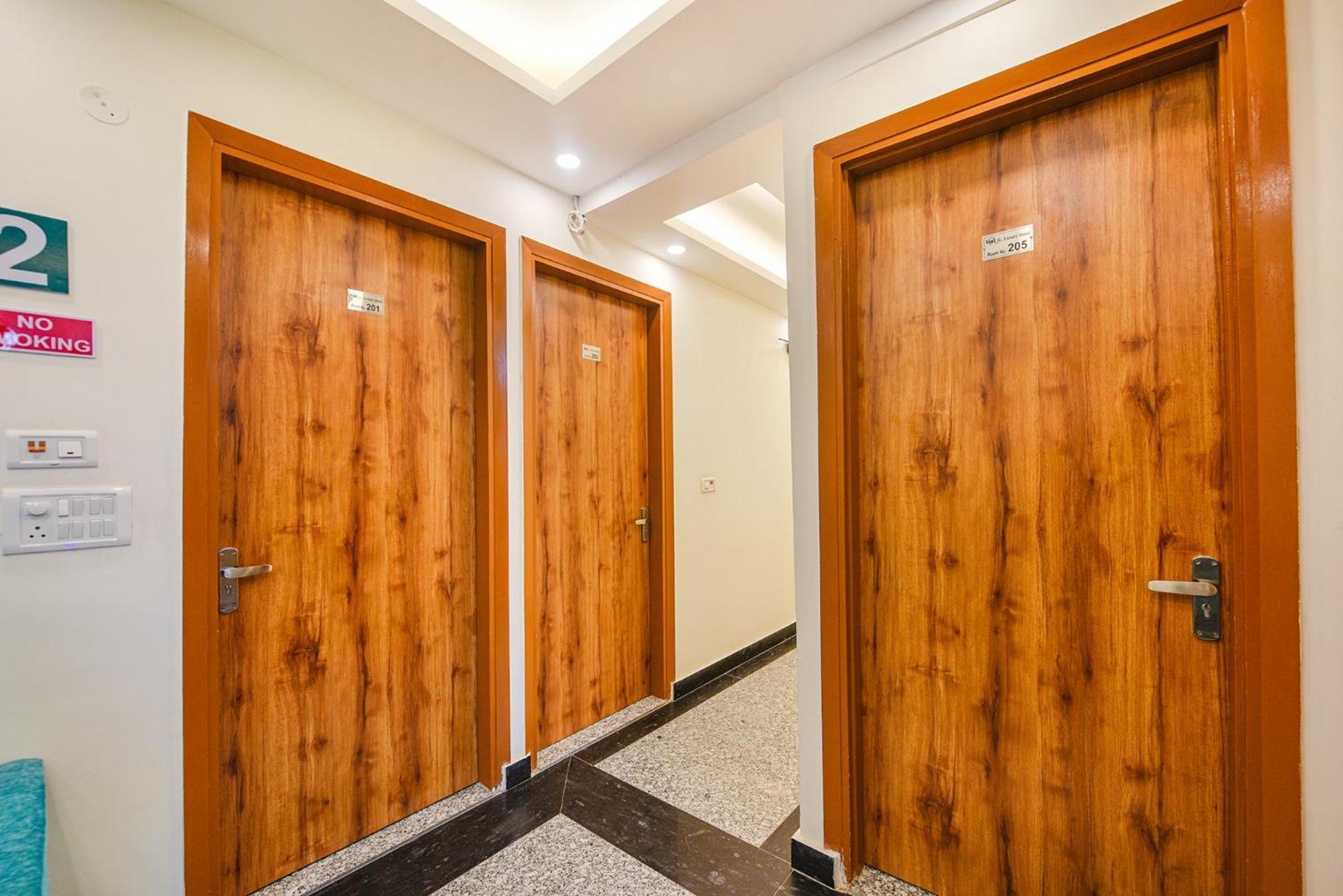 Hotel Fabhotel Shree Jii Luxury 3*