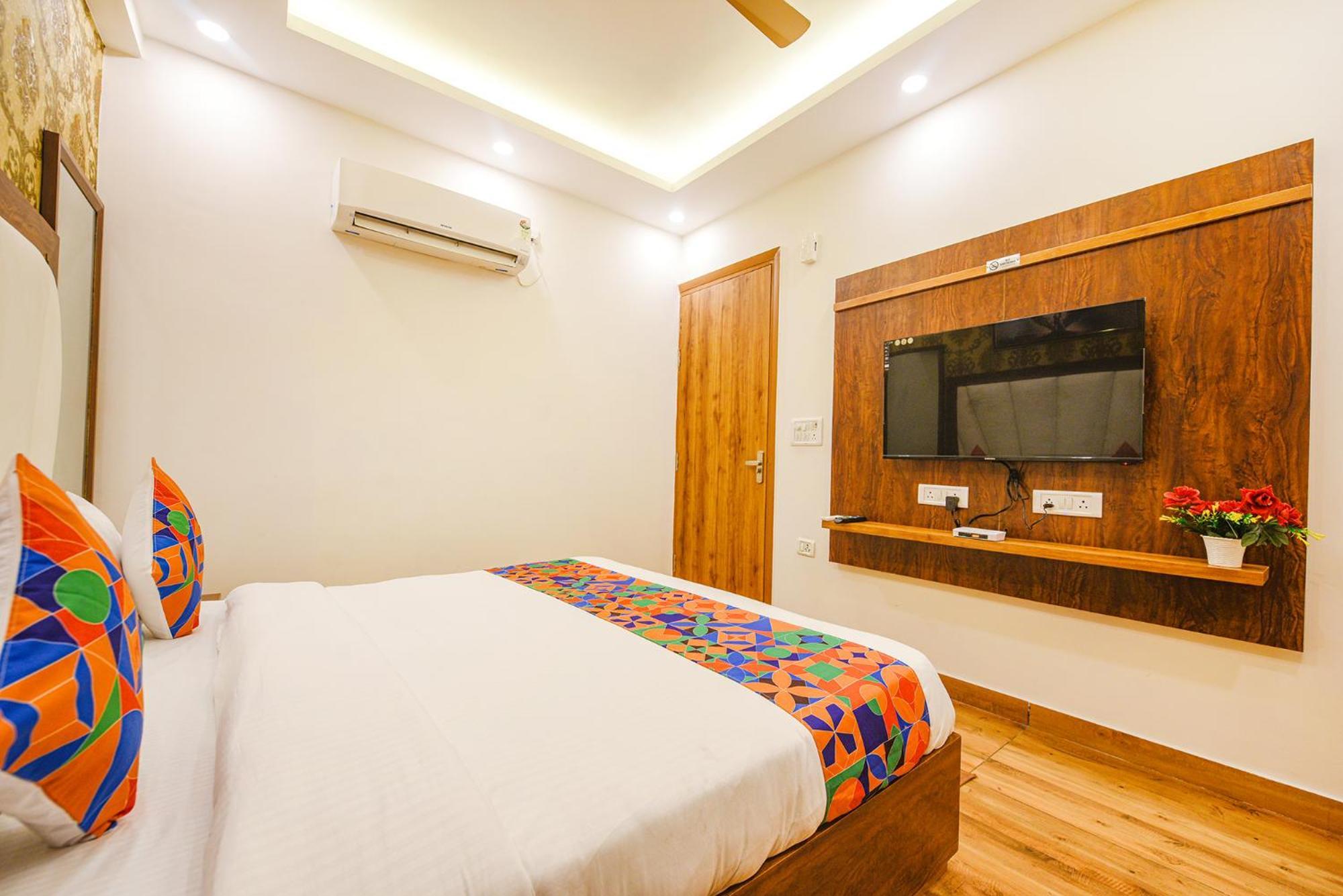 Fabhotel Shree Jii Luxury Delhi (National Capital Territory of India)
